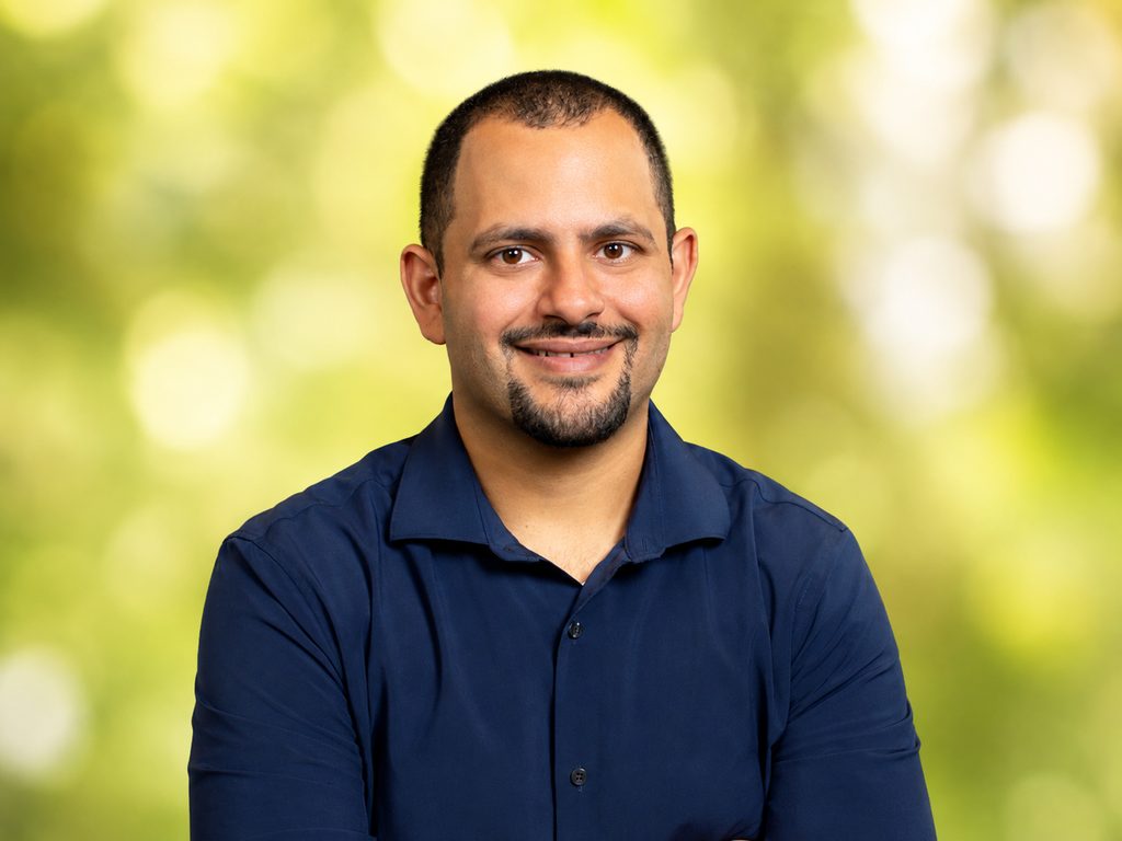 Dr. Simon Meshil, chiropractor in North Cumming GA